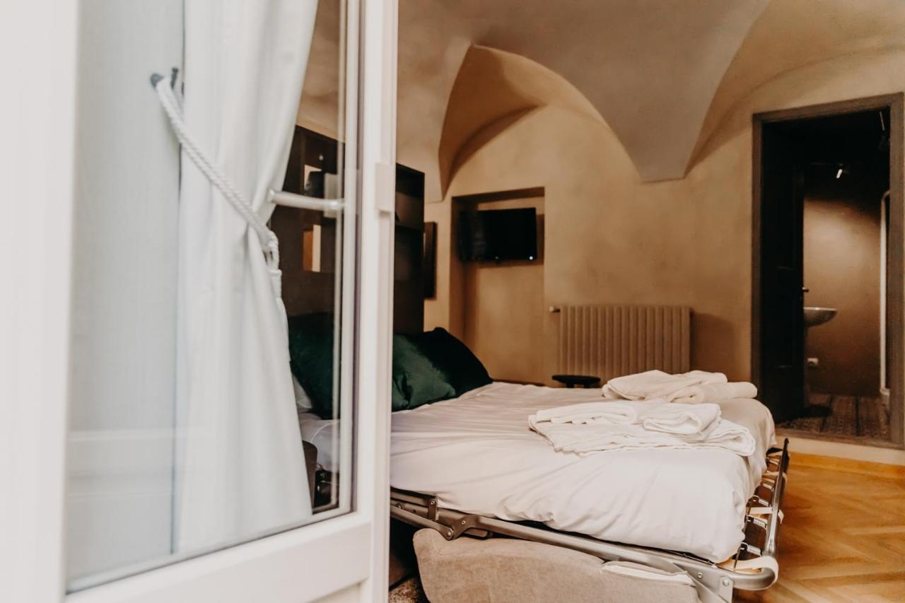 Le Dimore Di Piazza Mondovì Exteriör bild